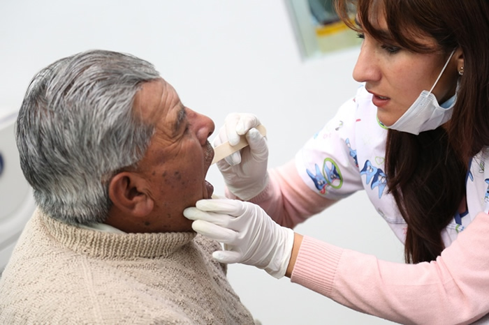Lee más sobre el artículo La salud oral en la población de edad avanzada
